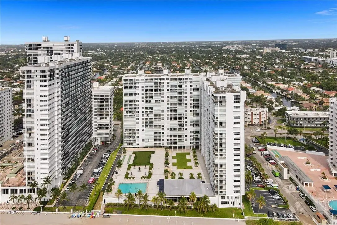 Photo 4 at 4300 N Ocean Boulevard 2D, Fort Lauderdale