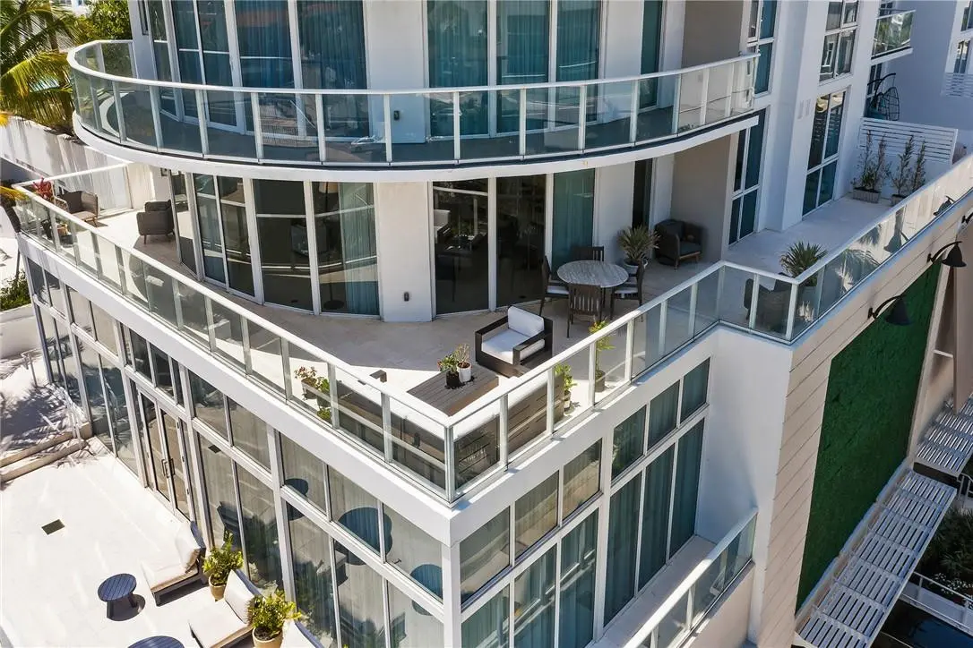 Photo 1 at 401 N Birch Road 400, Fort Lauderdale