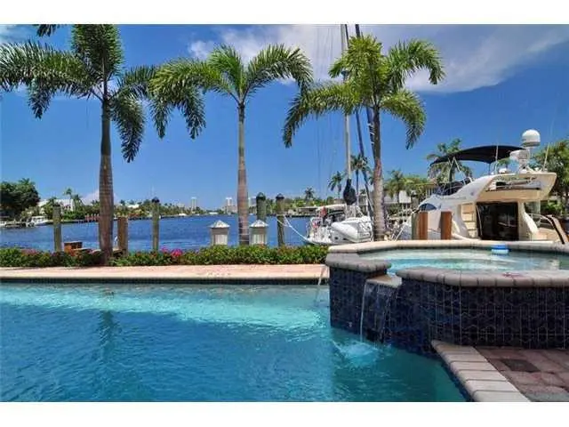 Pool at 516 Hendricks Isle 4A, Fort Lauderdale