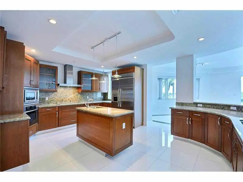 Kitchen at 516 Hendricks Isle 4A, Fort Lauderdale