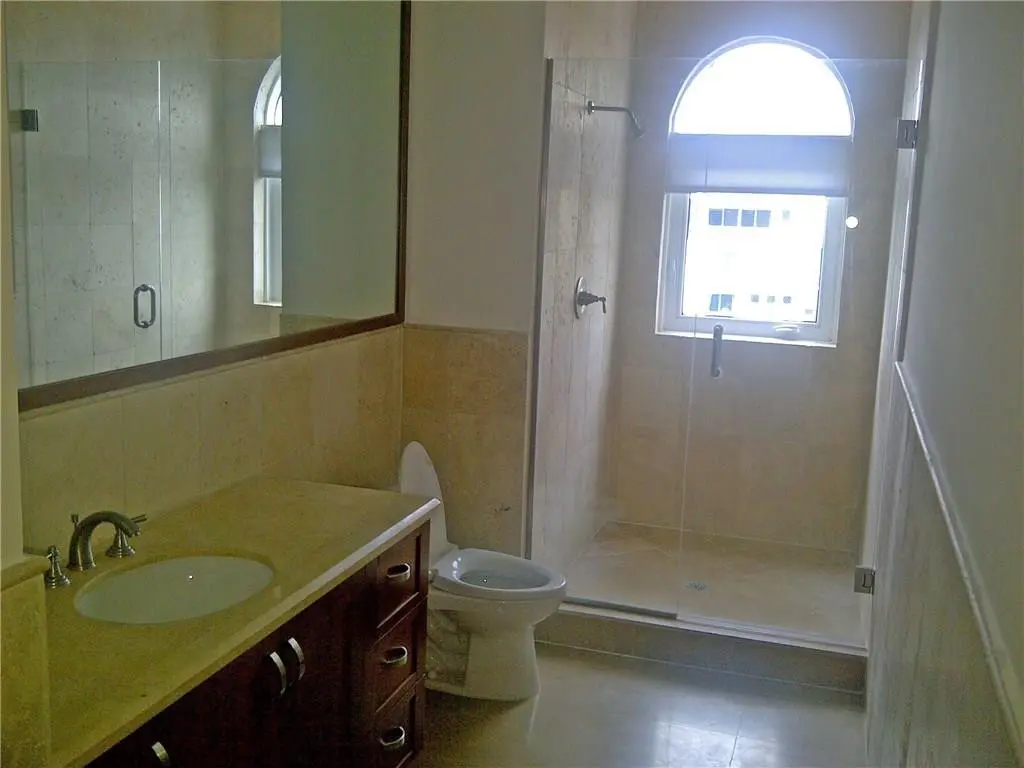 Photo 5 at 516 Hendricks Isle 5C, Fort Lauderdale