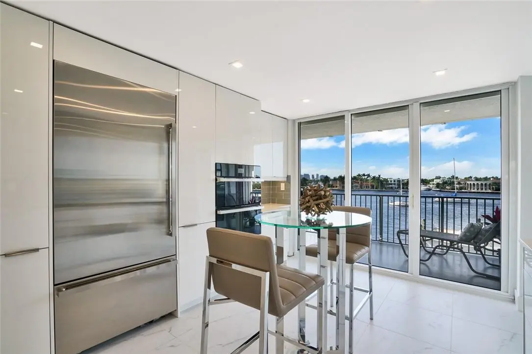 Photo 4 at 77 S Birch Road 3A, Fort Lauderdale
