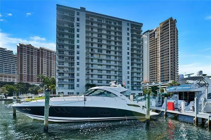 Photo 3 at 77 S Birch Road 3A, Fort Lauderdale