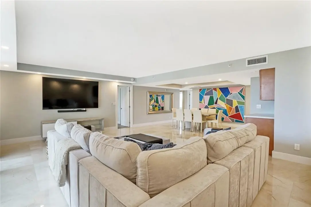 Photo 7 at 77 S Birch Road 5A, Fort Lauderdale