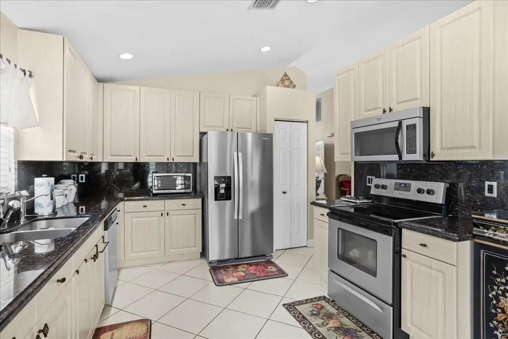Photo 4 at 6358 Westchester Club Drive, Boynton Beach