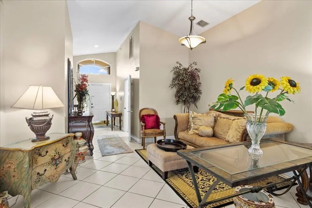 Photo 5 at 6358 Westchester Club Drive, Boynton Beach