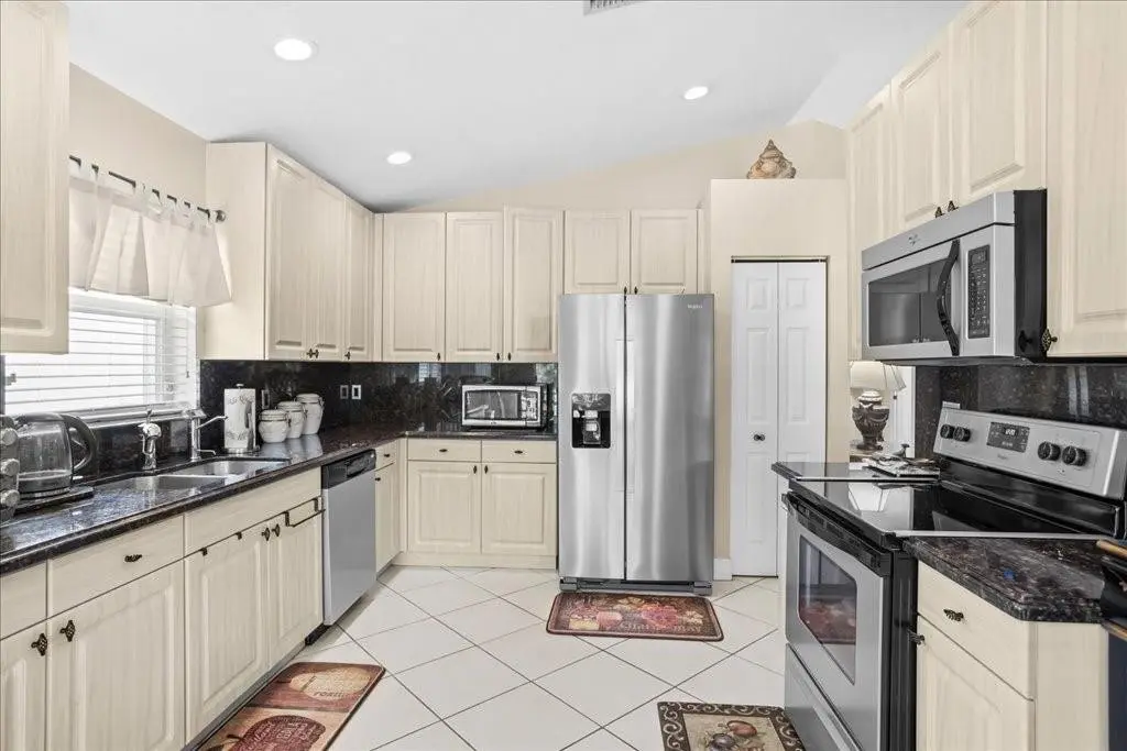 Photo 7 at 6358 Westchester Club Drive, Boynton Beach