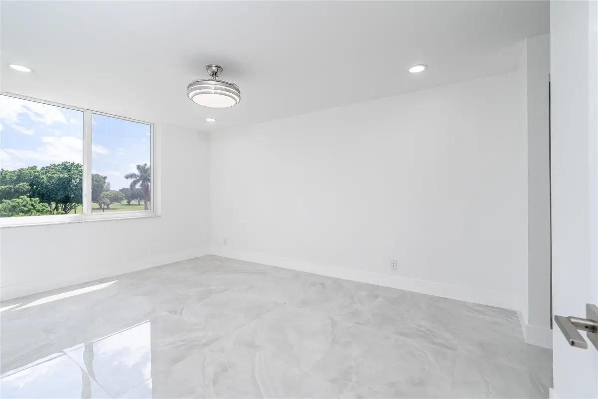 Photo 3 at 8900 Washington Boulevard 418, Pembroke Pines