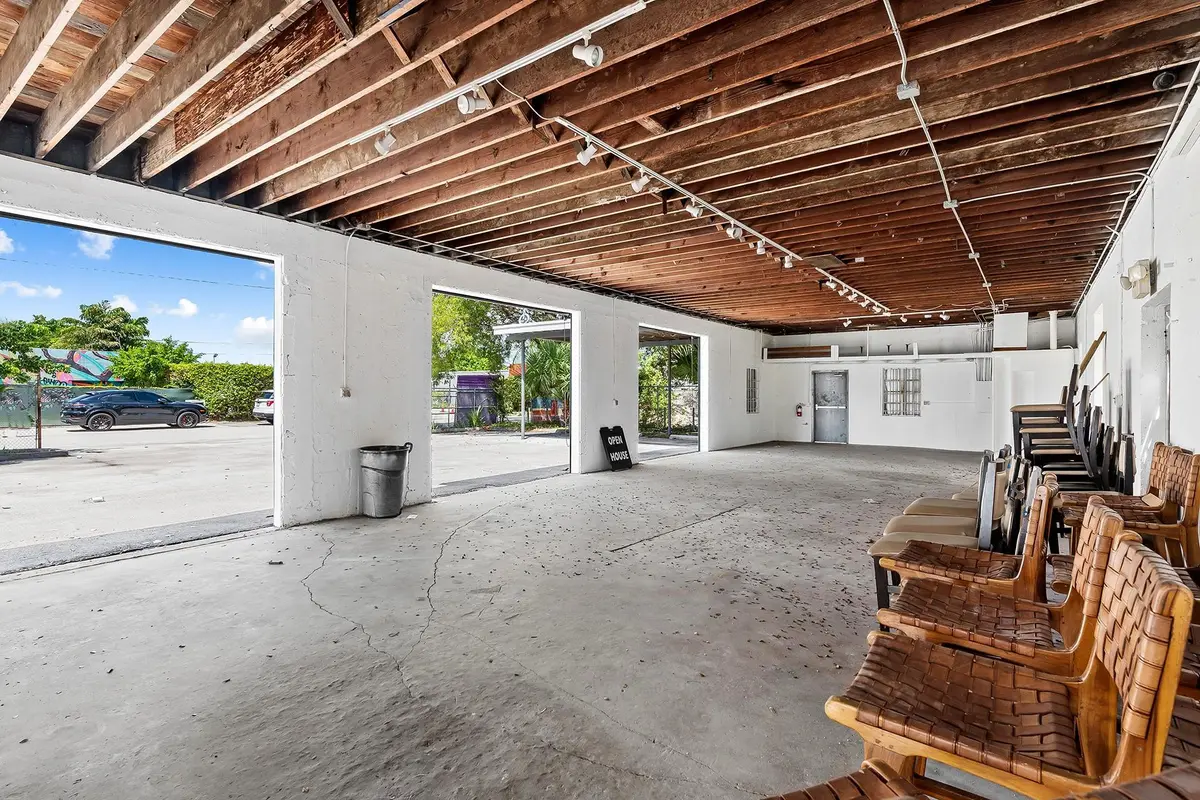 810 NE 4th Ave at 804-810 NE 4th Avenue 804, 805 & 810, Fort Lauderdale