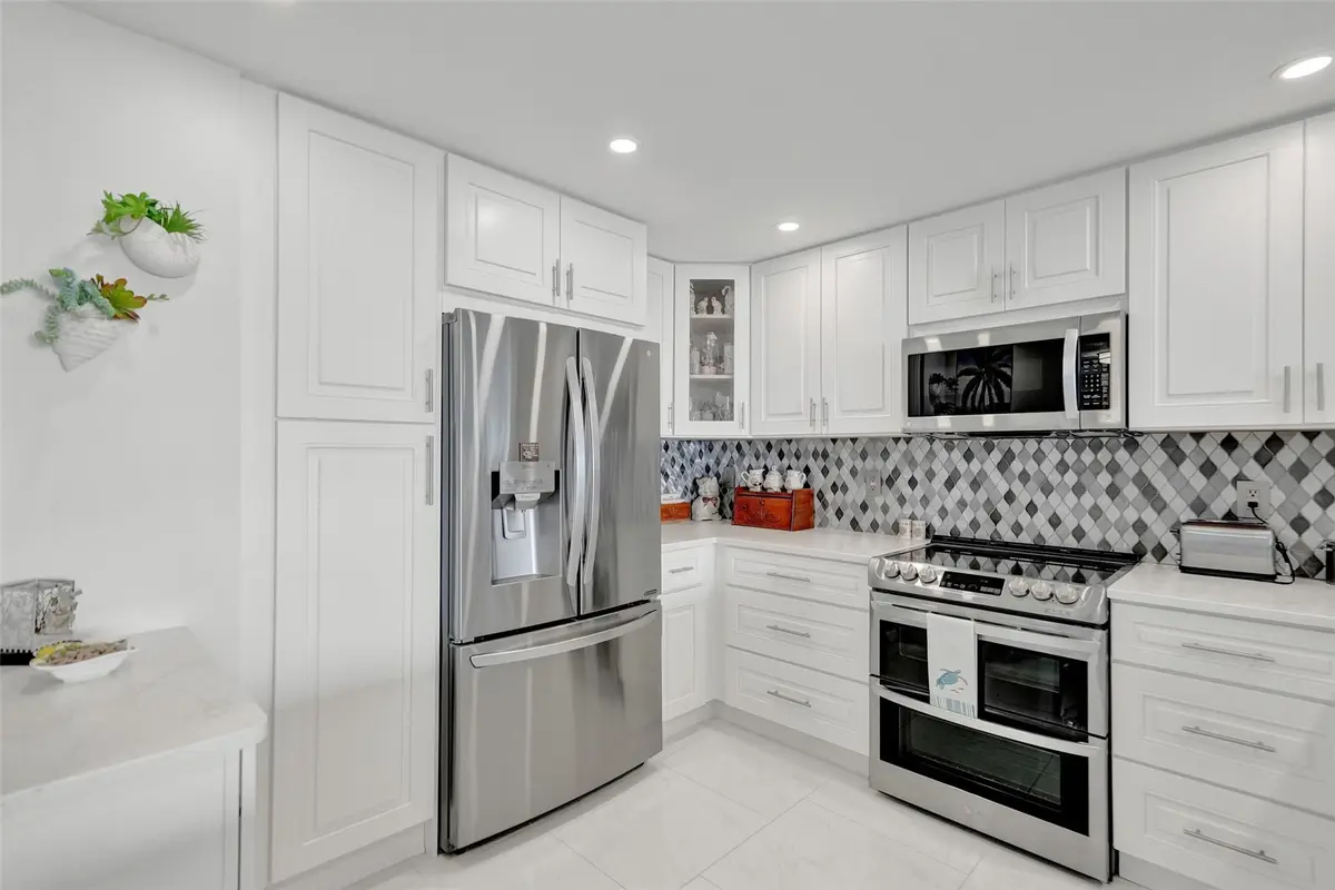 Photo 7 at 3900 Galt Ocean Drive 2104, Fort Lauderdale