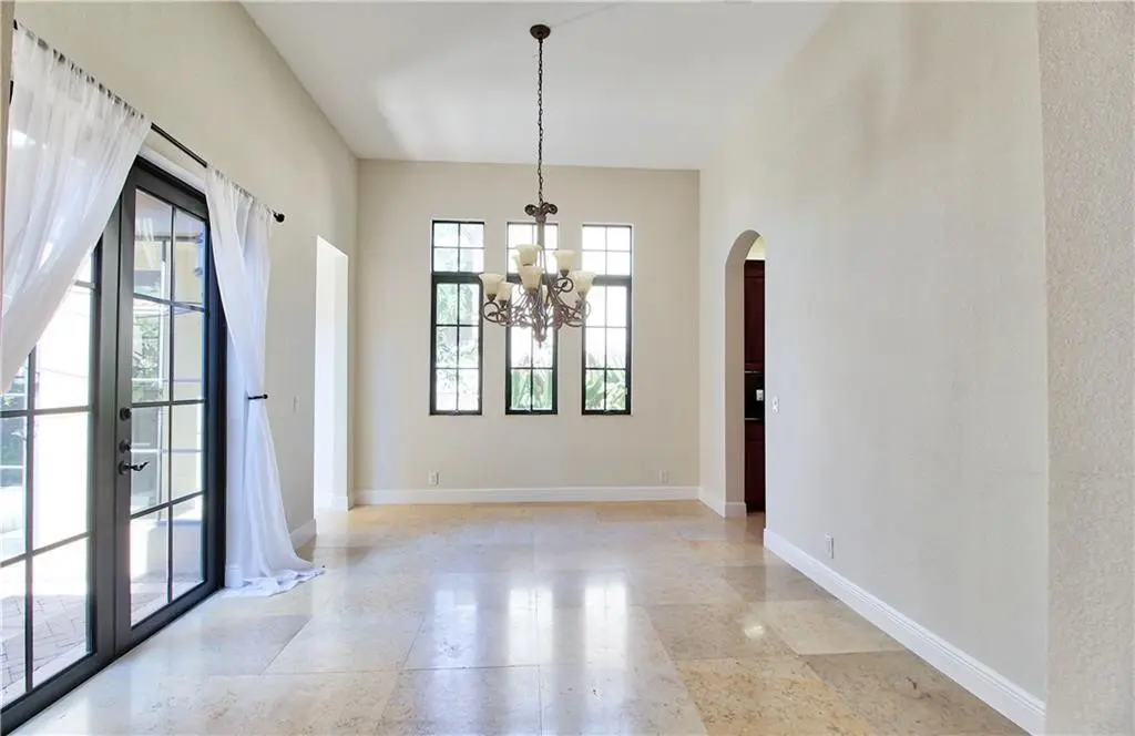 Photo 4 at 8166 Emerald Avenue, Parkland