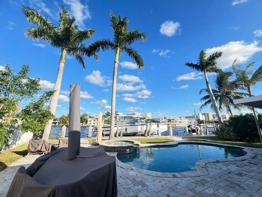 Photo 7 at 412 SE 28th Avenue, Pompano Beach