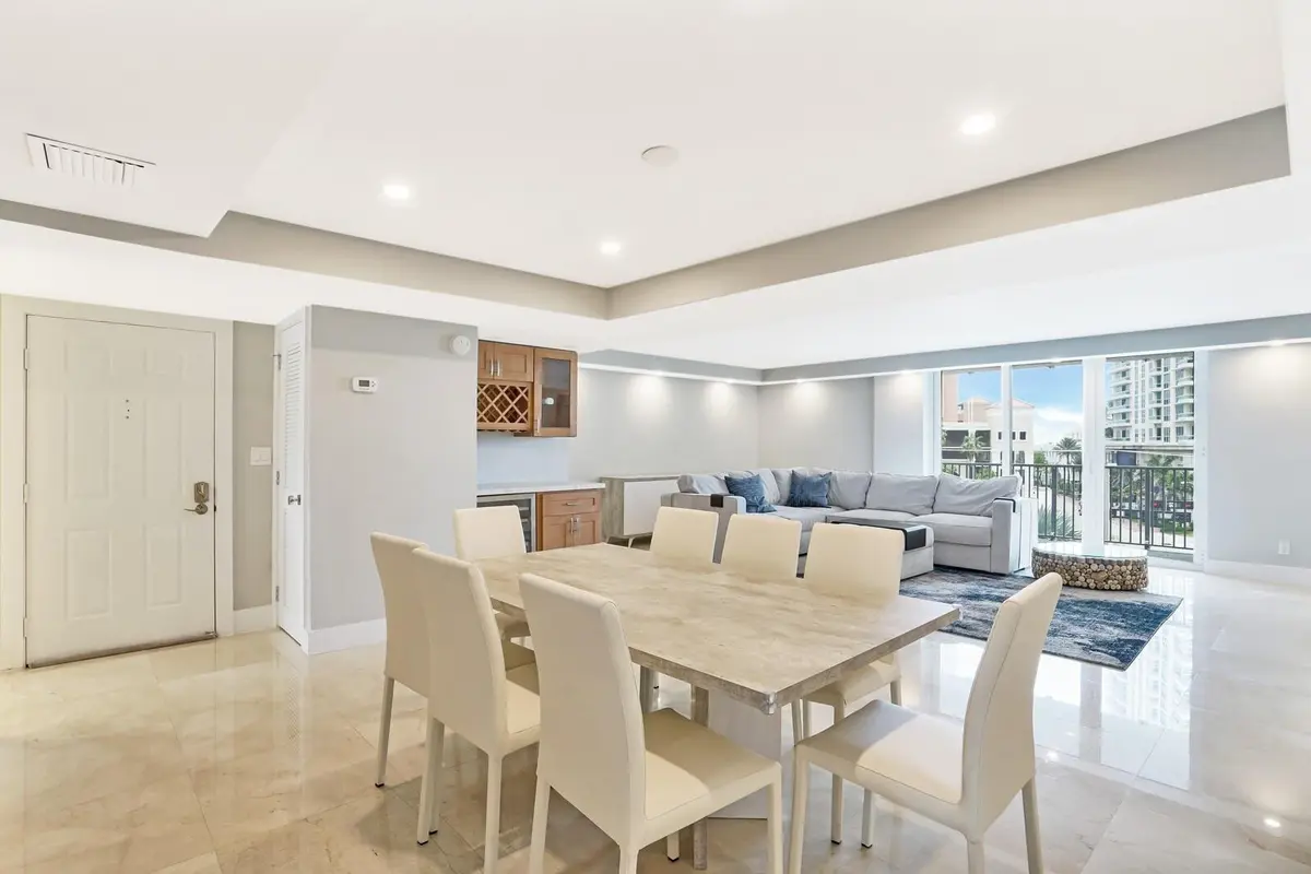 Photo 5 at 77 S Birch Road 5A, Fort Lauderdale