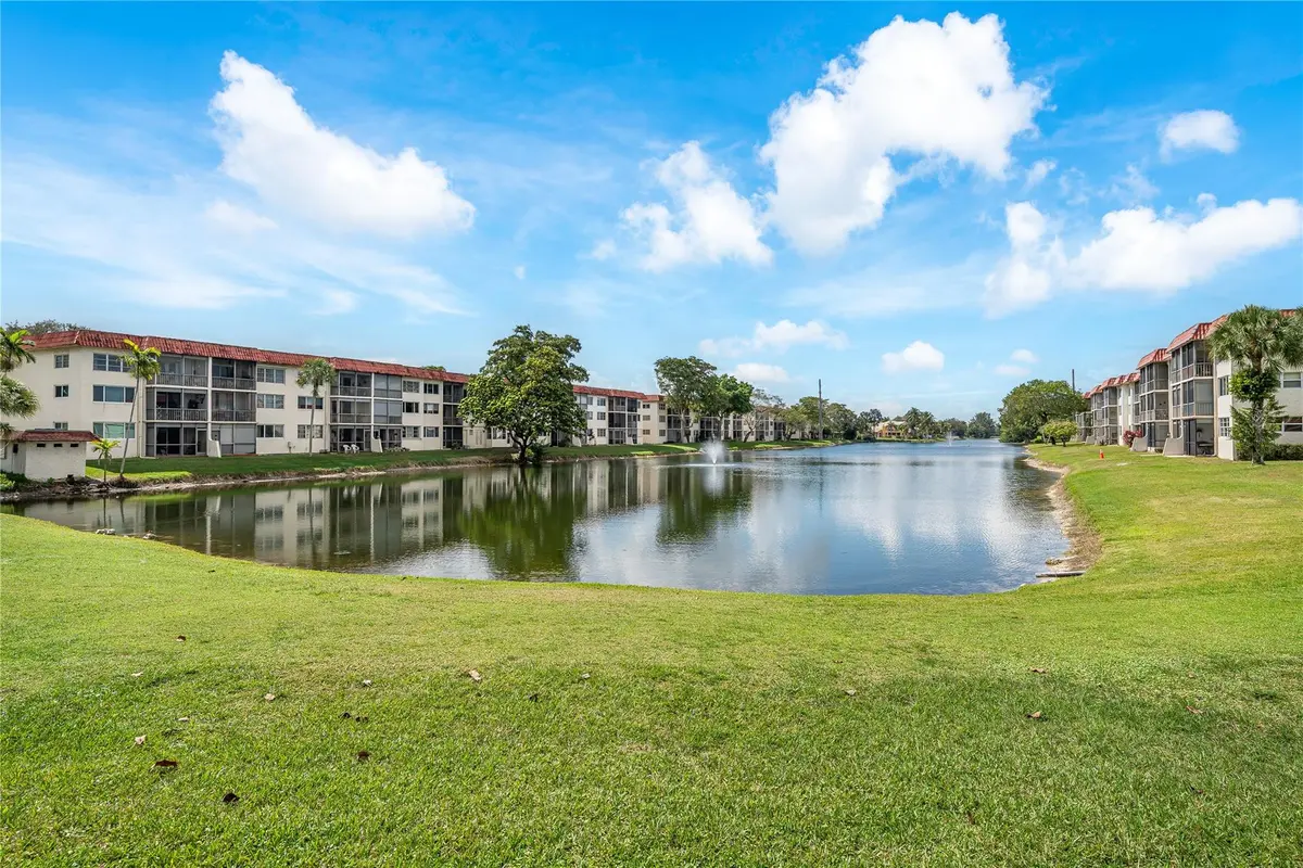 Photo 1 at 411 S Hollybrook Drive 203, Pembroke Pines