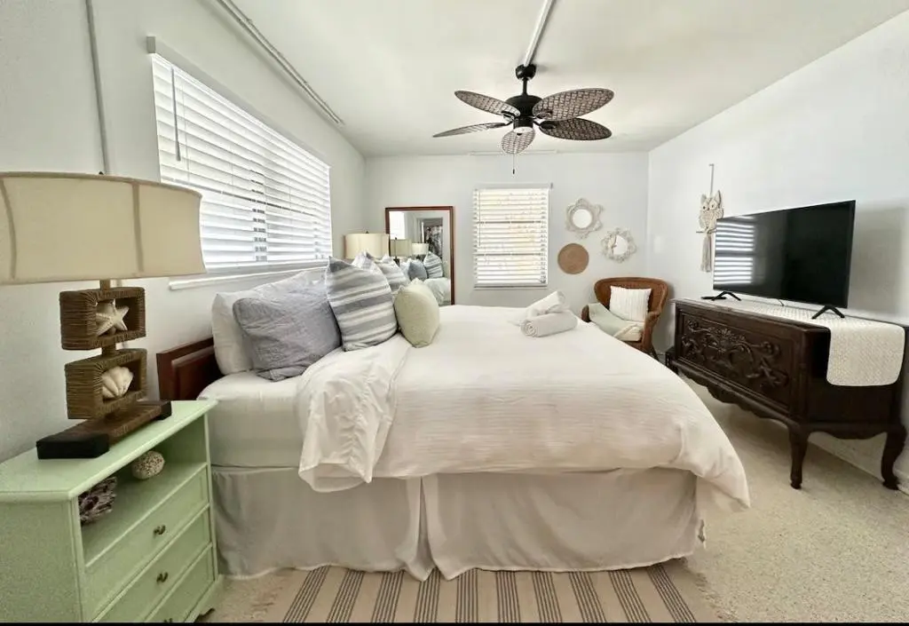 Photo 8 at 3232 NE 15th Street, Pompano Beach