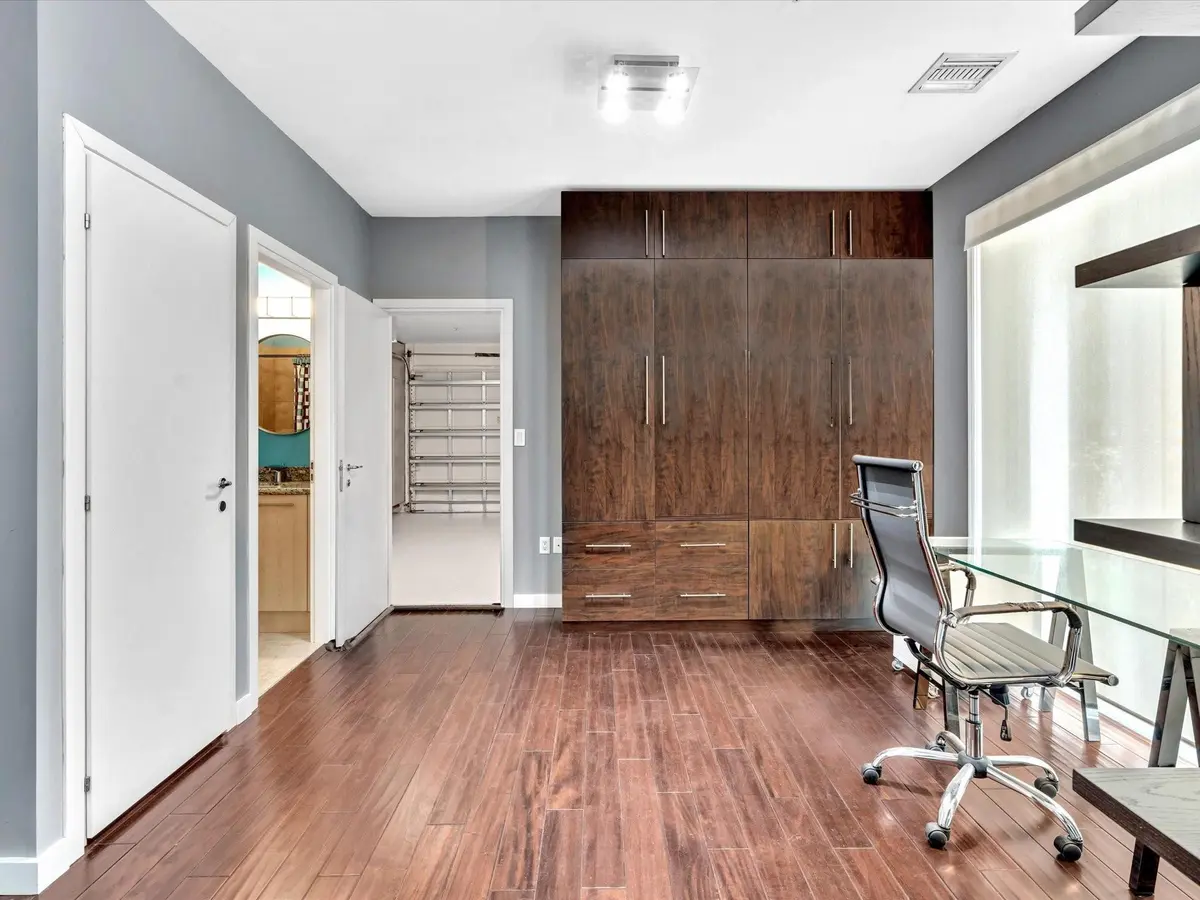 Photo 8 at 733 NE 4th Avenue 733, Fort Lauderdale