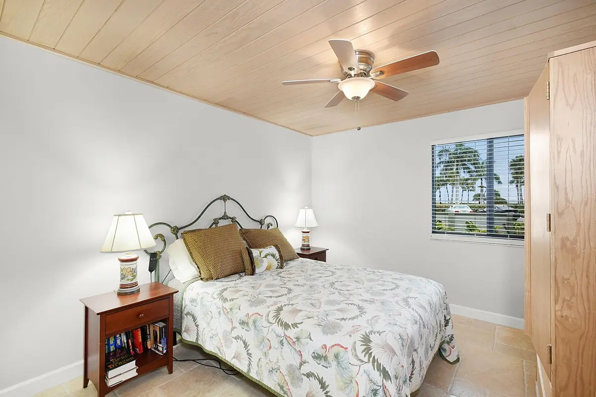 Photo 8 at 40 NE Plantation Road 109, Stuart