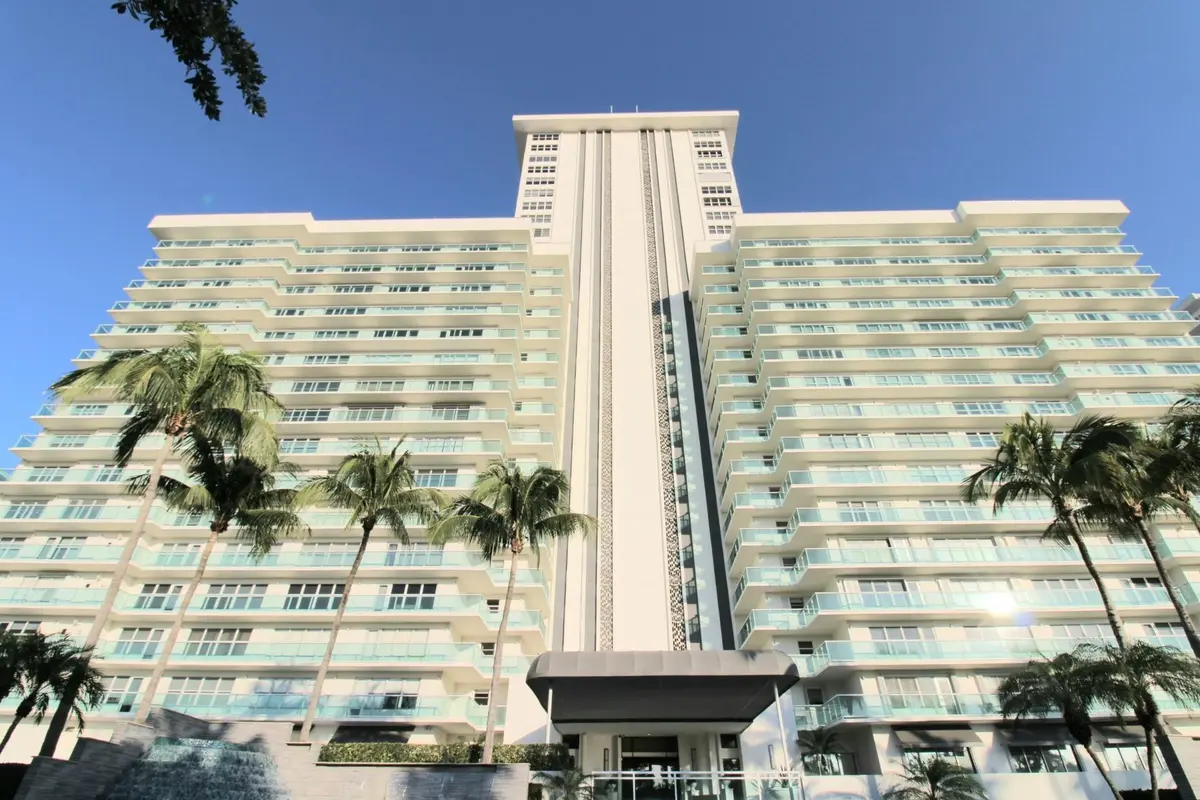 Photo 4 at 3900 Galt Ocean Drive 1402, Fort Lauderdale