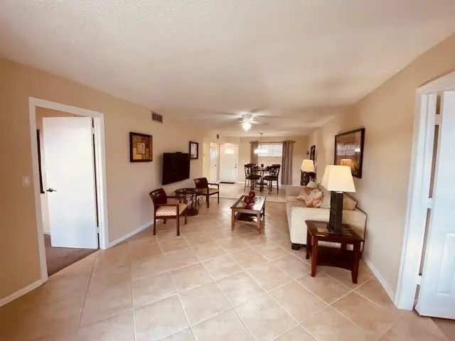 Photo 8 at 9420 S Hollybrook Lake Drive 305, Pembroke Pines