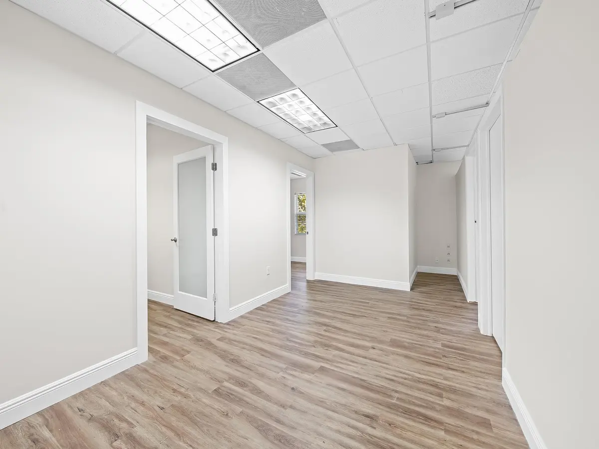 Photo 8 at 2801-2809 E Commercial Boulevard 2803, Fort Lauderdale