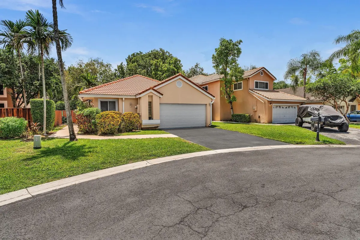 Photo 4 at 10180 NW 5th Street, Plantation