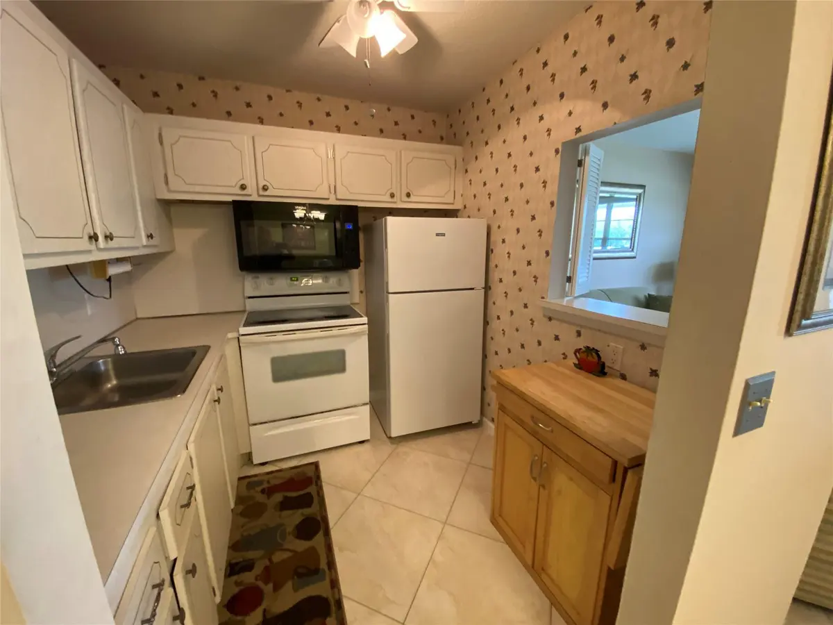 Photo 5 at 278 Newport R 278, Deerfield Beach