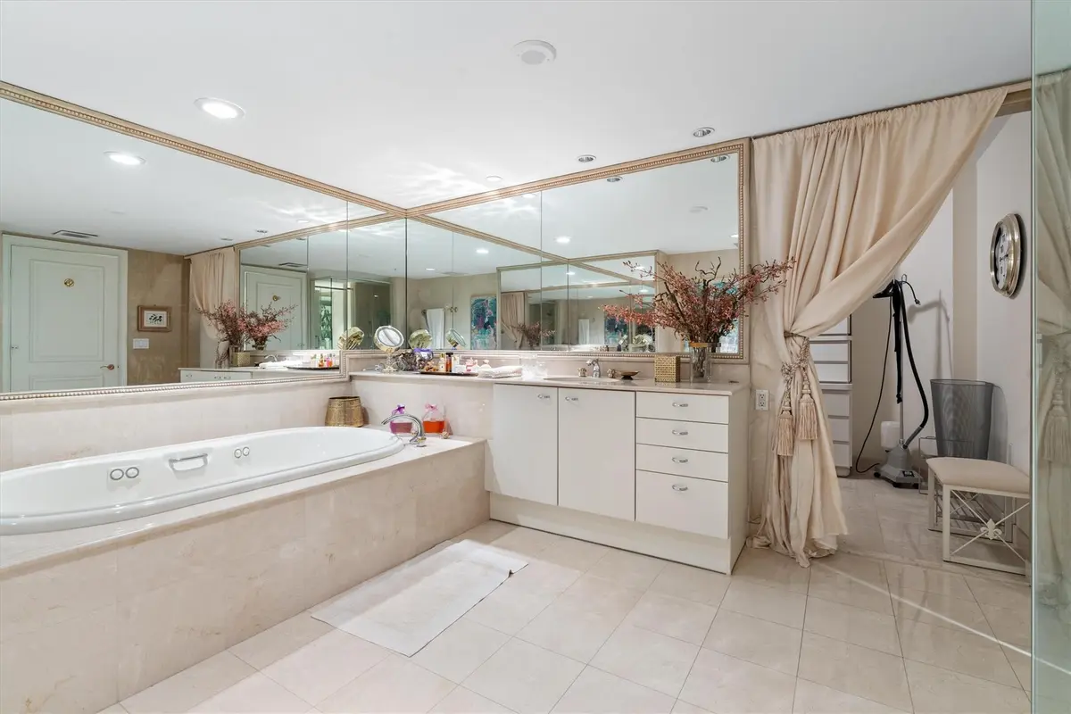 Photo 8 at 209 N Birch Road 401, Fort Lauderdale