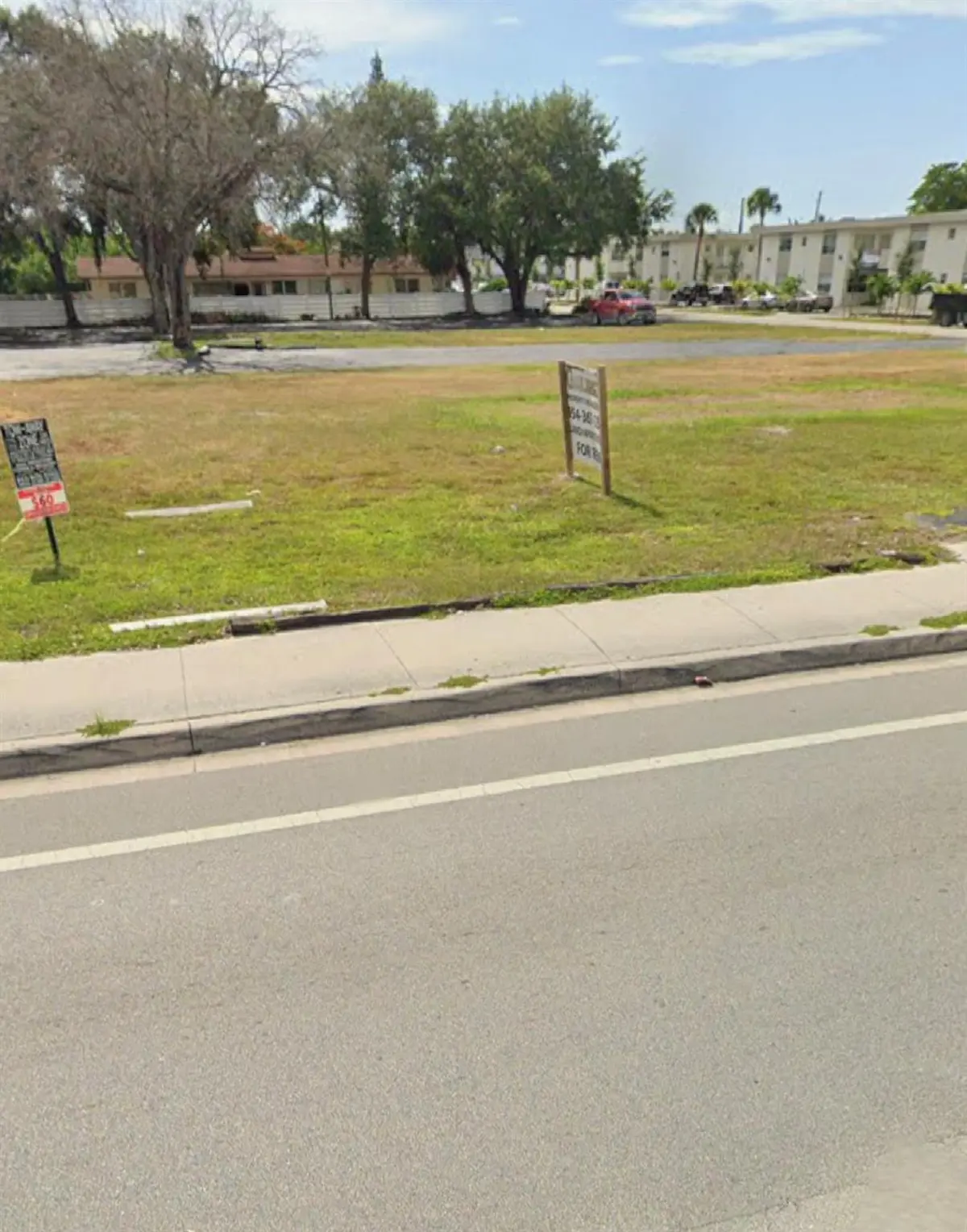 Photo 3 at 1401 N Federal Highway, Hollywood