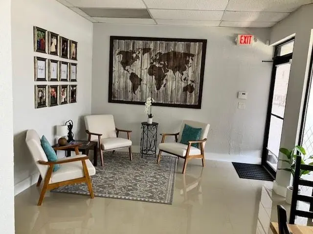 Photo 4 at 290 SW 12th Avenue, Pompano Beach