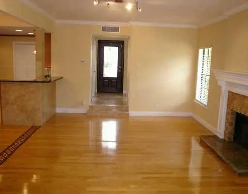 Den/Family/Great Room at 1524 SE 12th Street 1, Fort Lauderdale