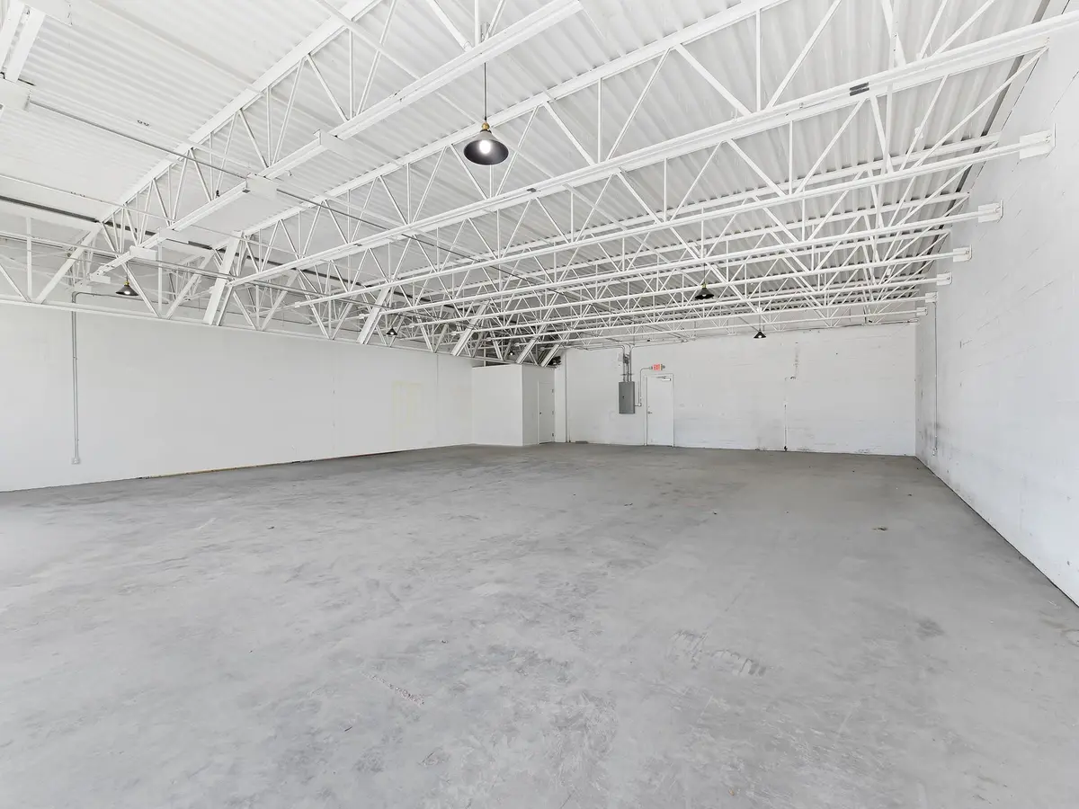 Photo 6 at 410 NE 1st Avenue, Hallandale Beach