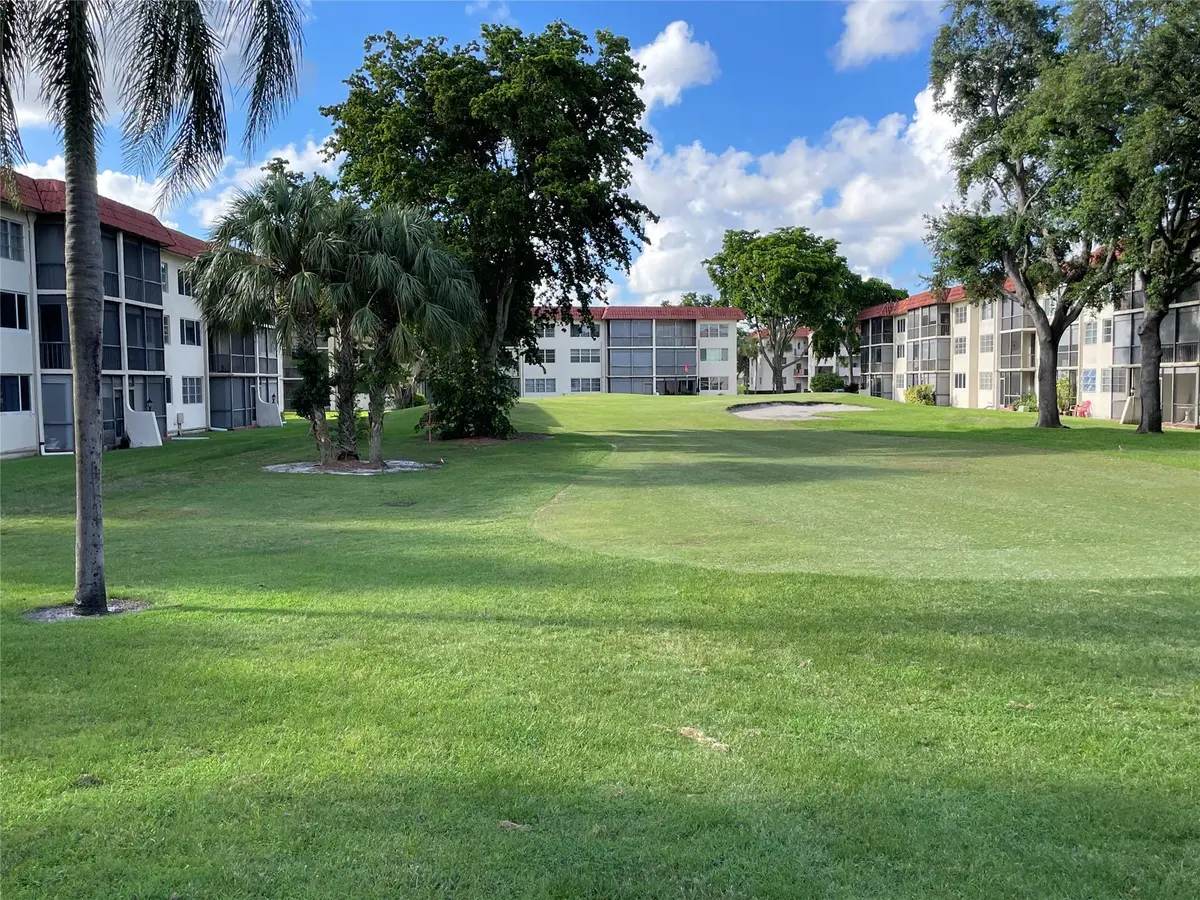 Photo 3 at 8962 S Hollybrook Boulevard 308, Pembroke Pines