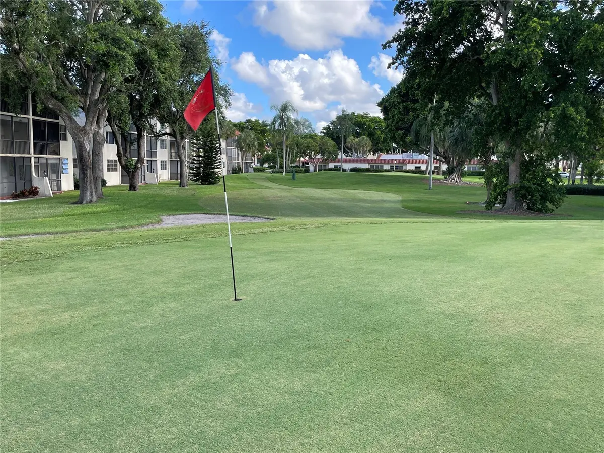 Photo 2 at 8962 S Hollybrook Boulevard 308, Pembroke Pines