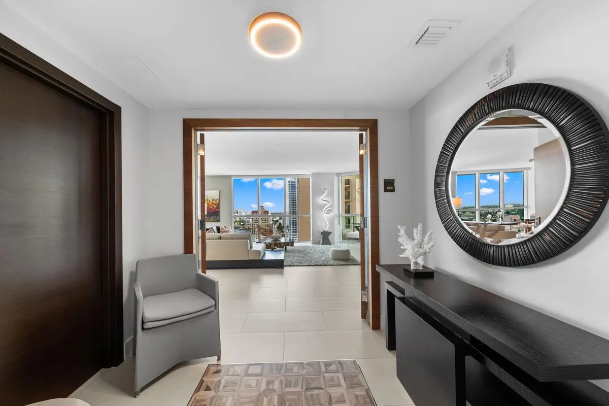 Photo 4 at 101 S Fort Lauderdale Beach Boulevard 1806, Fort Lauderdale