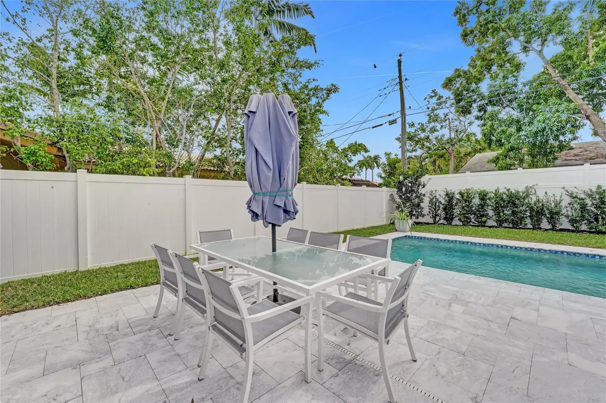 Photo 5 at 1280 NE 40th Street, Oakland Park