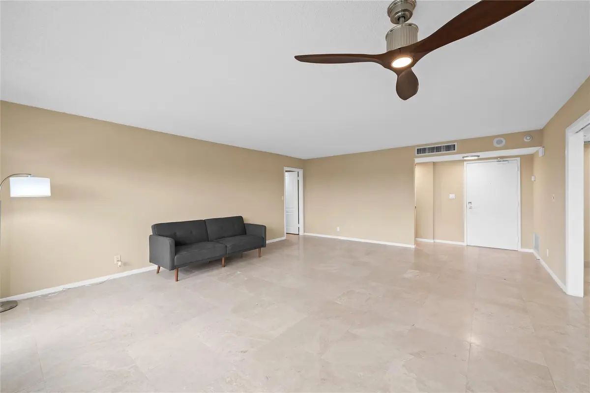 Photo 4 at 3900 Galt Ocean Drive 309, Fort Lauderdale