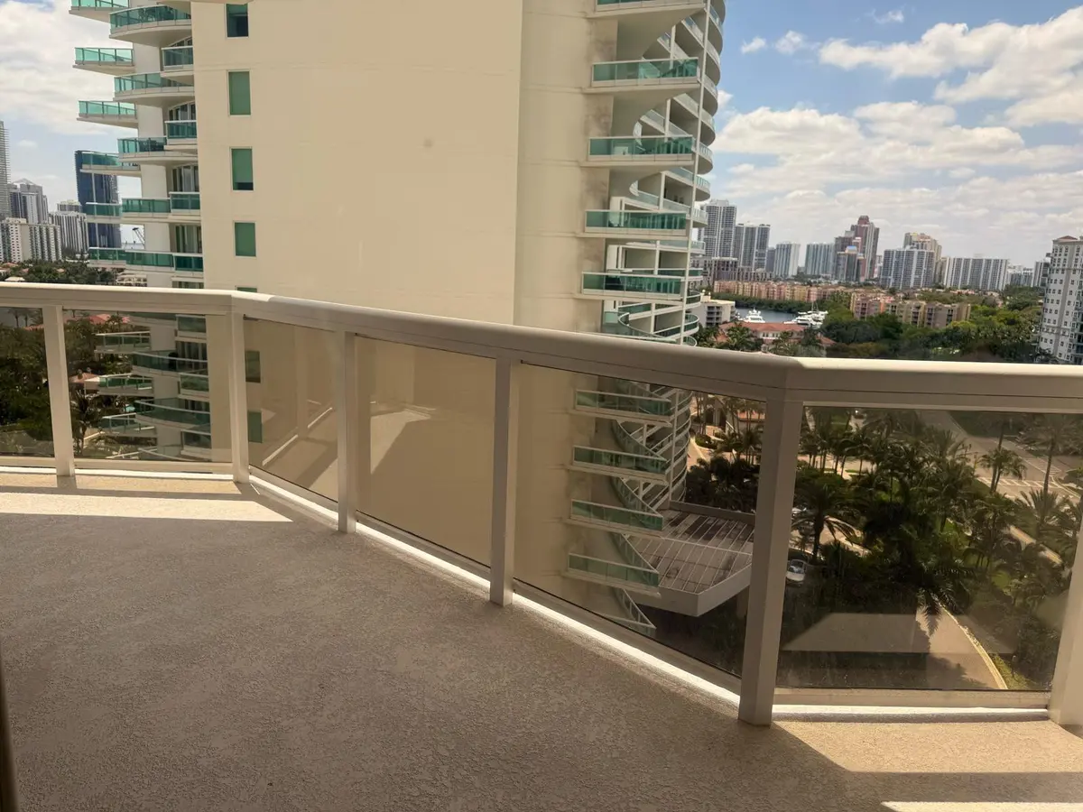 Photo 5 at 20185 E Country Club Drive 1202, Aventura
