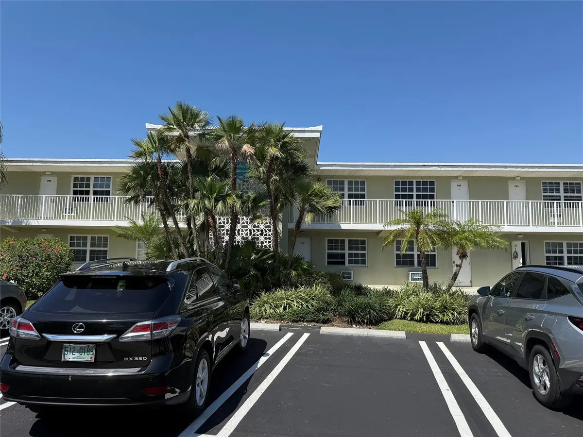 Photo 6 at 1105 S Riverside Drive 205, Pompano Beach