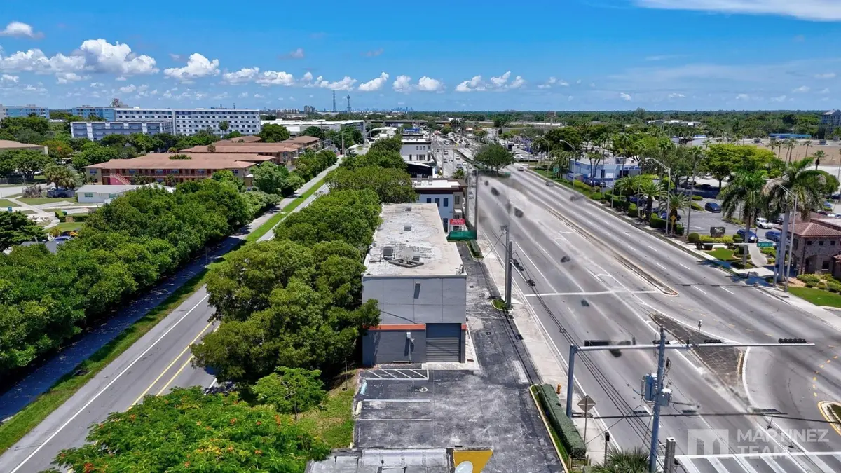Photo 4 at 20390 S Dixie Highway, Cutler Bay