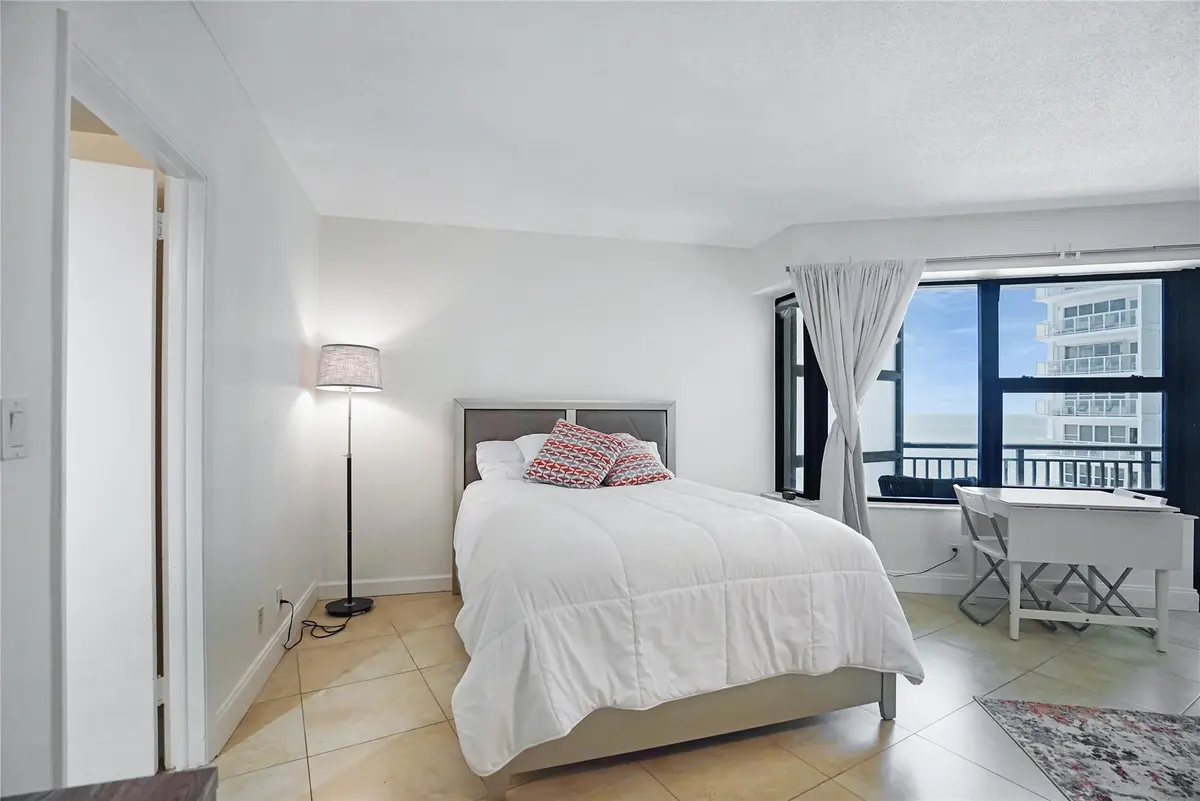 Photo 5 at 3800 Galt Ocean Drive 609, Fort Lauderdale