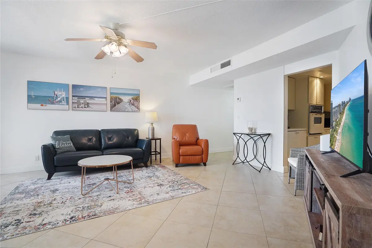 Photo 8 at 3800 Galt Ocean Drive 609, Fort Lauderdale