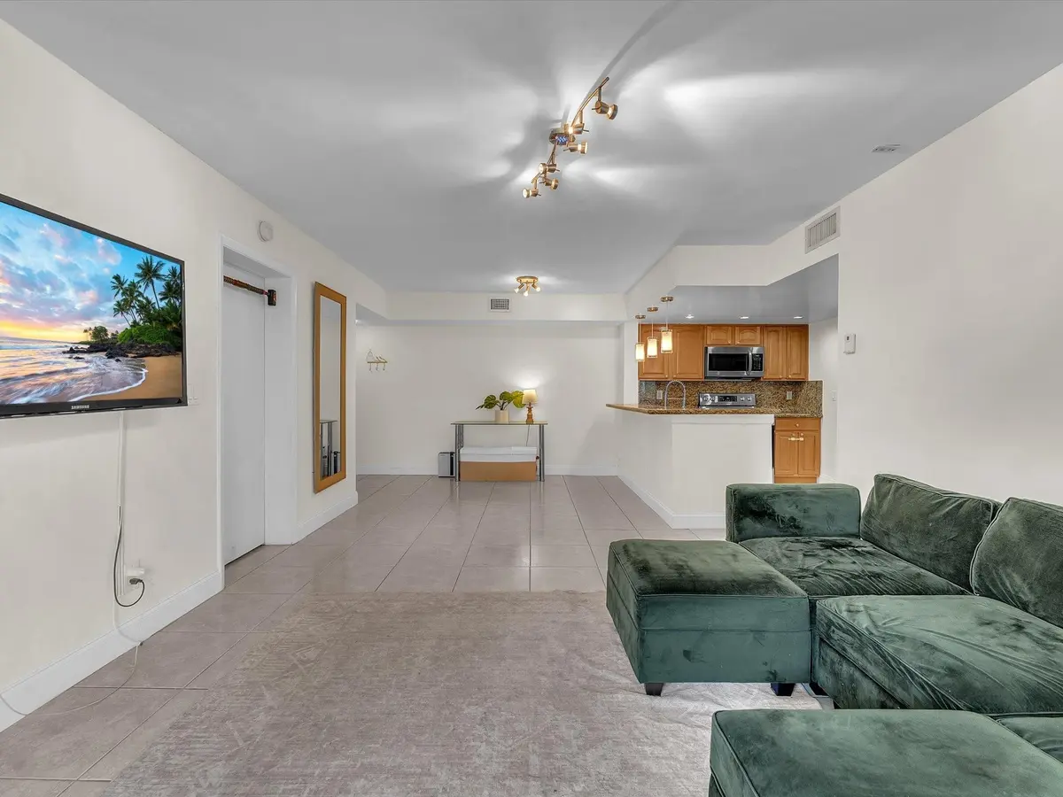 Photo 8 at 9022 W Atlantic Boulevard 213, Coral Springs