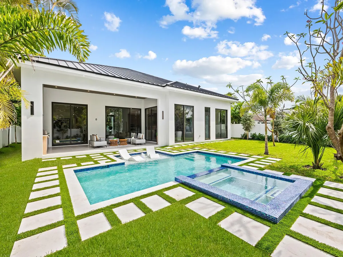 Photo 4 at 1717 NE 17th Terrace, Fort Lauderdale