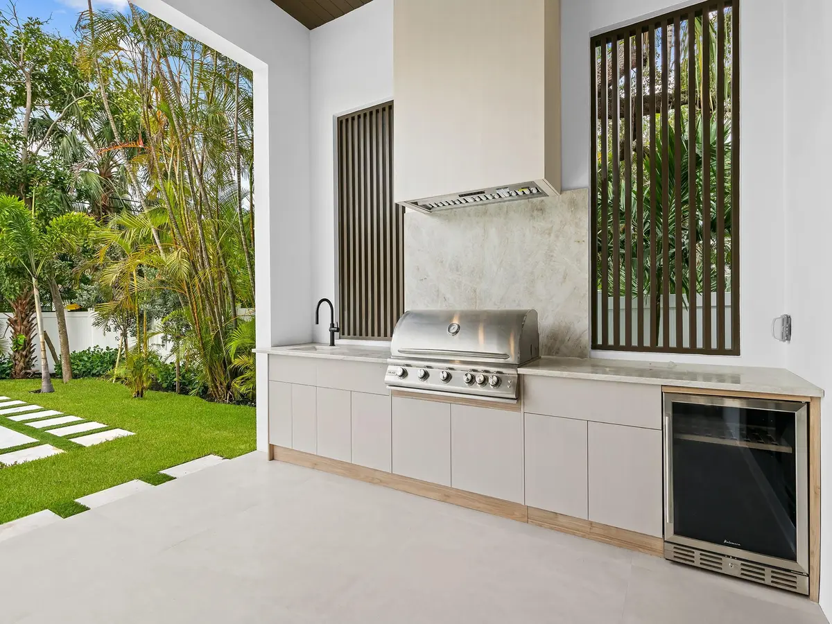 Photo 6 at 1717 NE 17th Terrace, Fort Lauderdale