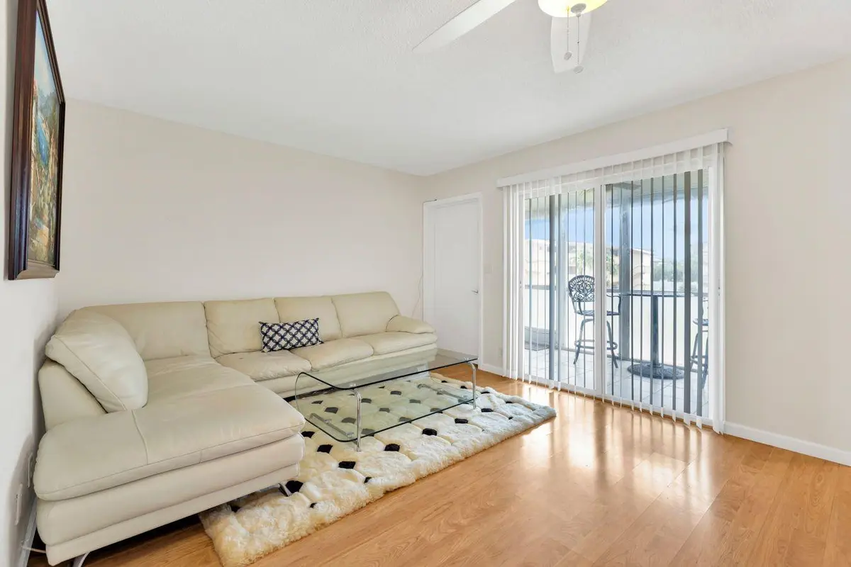 Photo 2 at 5300 Washington Street D206, Hollywood