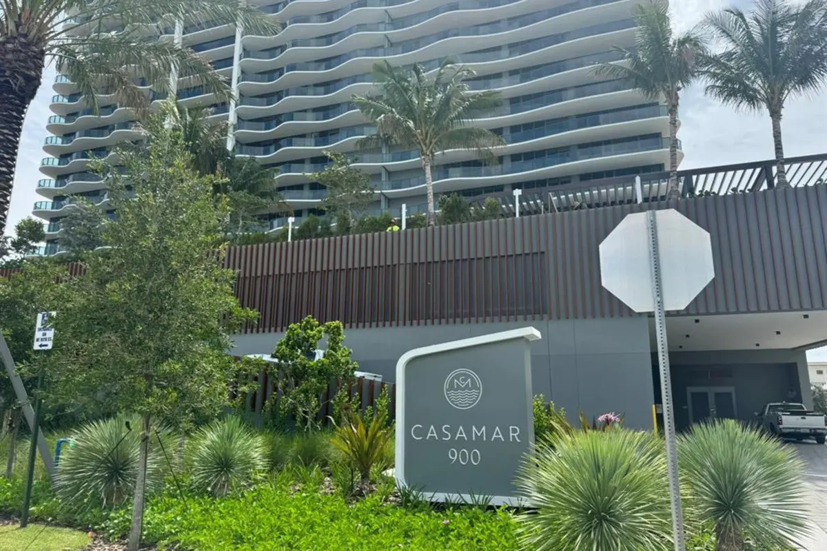 Photo 3 at 900 N Ocean Boulevard Cu, Pompano Beach