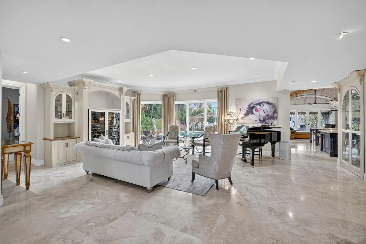 Photo 7 at 2630 Barcelona Drive, Fort Lauderdale