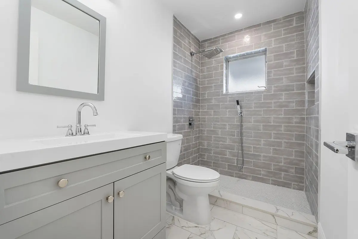 Photo 6 at 370 S Golf Boulevard, Pompano Beach