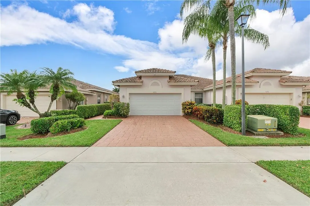 Photo 2 at 5690 Emerald Cay Terrace 5690, Boynton Beach