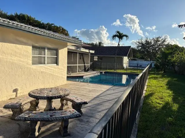 Photo 6 at 8244 NW 6th Street, Coral Springs